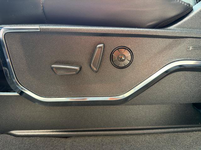 Certified 2026 Ford F350 Platinum AWD/4WD image 25
