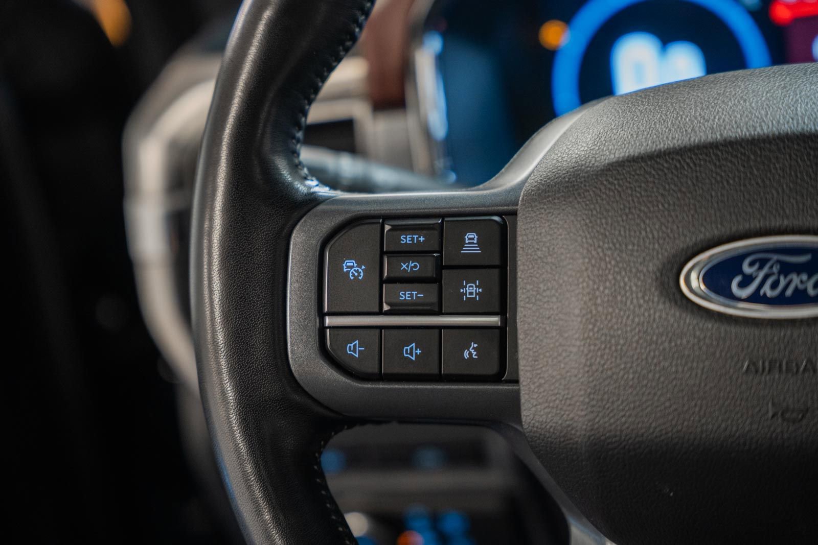 Certified 2023 Ford F150 Lariat w/ Equipment Group 502A High image 37