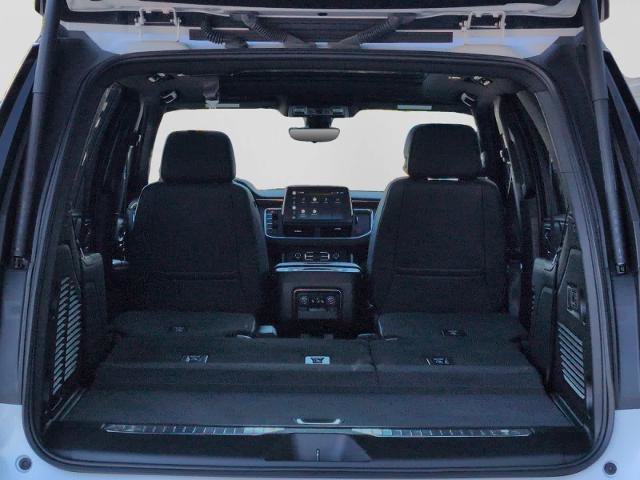 Used 2022 Chevrolet Tahoe High Country w/ Premium Package 2 AWD/4WD image 5