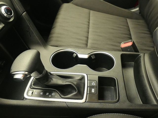 Used 2020 Kia Sportage LX image 12