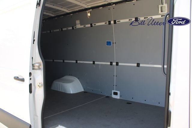 Used 2024 Mercedes-Benz Sprinter 4500 image 12