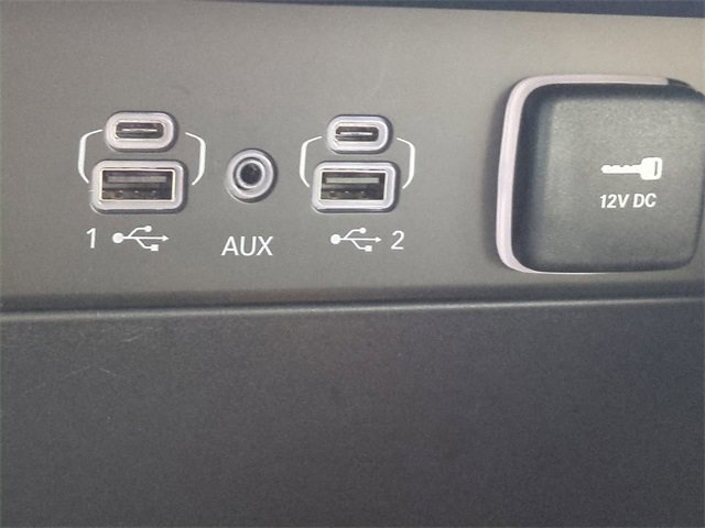 Used 2025 Jeep Grand Cherokee Limited w/ Trailer Tow Package image 22