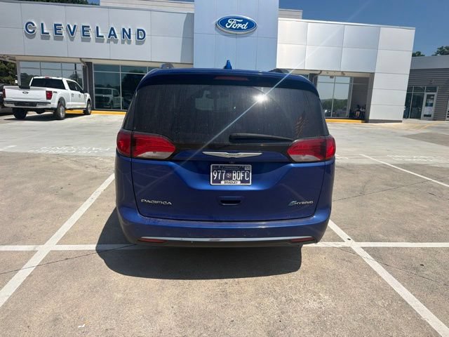 Used 2020 Chrysler Pacifica Limited FWD image 34