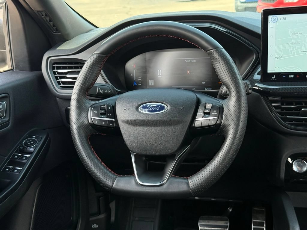 Certified 2024 Ford Escape ST-Line w/ Tech Pack #1 AWD/4WD image 7
