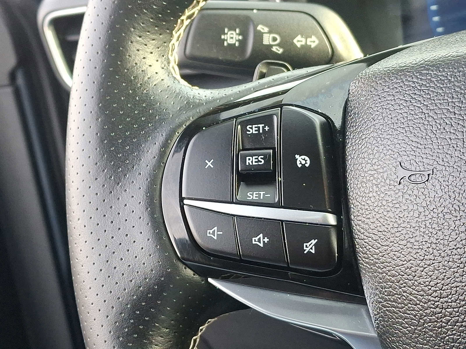 Certified 2022 Ford Explorer ST w/ ST Street Pack image 22