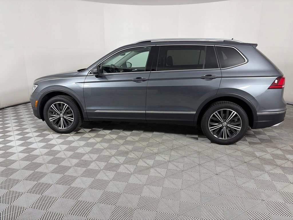 Used 2019 Volkswagen Tiguan SEL AWD/4WD image 2