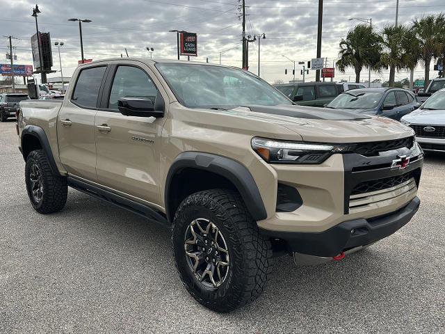 Used 2024 Chevrolet Colorado ZR2 w/ Technology Package image 13
