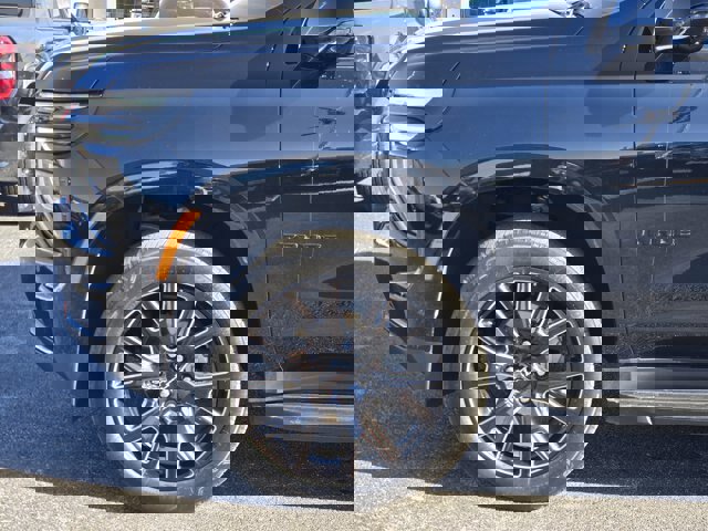 Used 2025 Chevrolet Tahoe RST w/ Comfort Package image 8