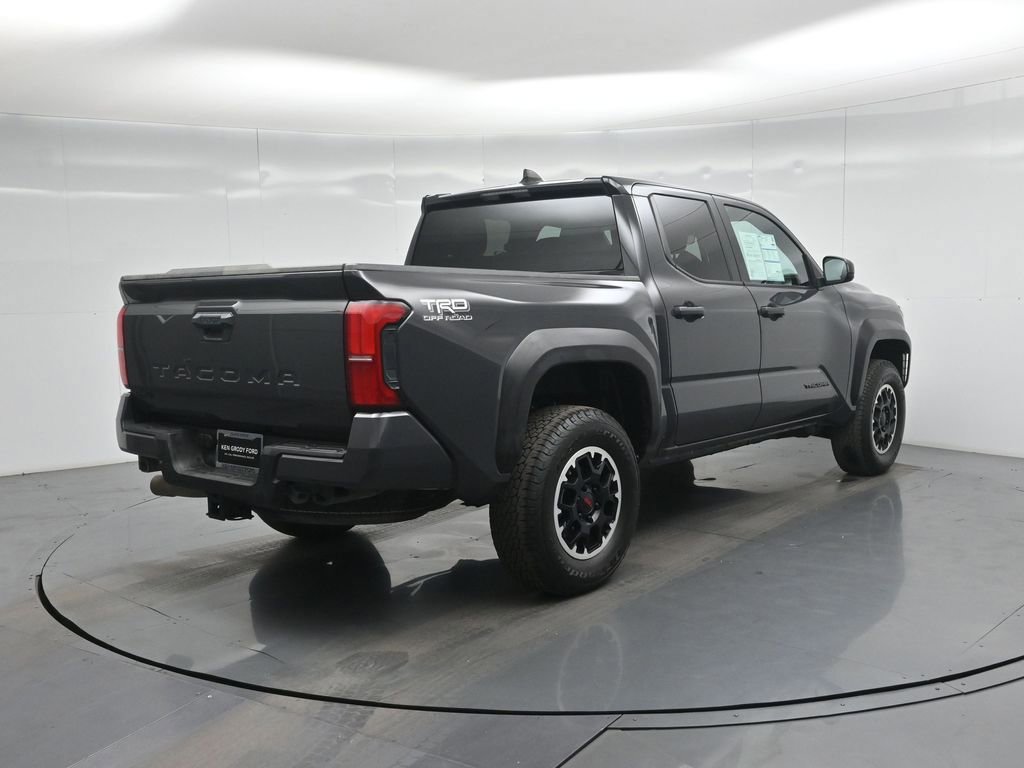 Used 2024 Toyota Tacoma TRD Off-Road image 10