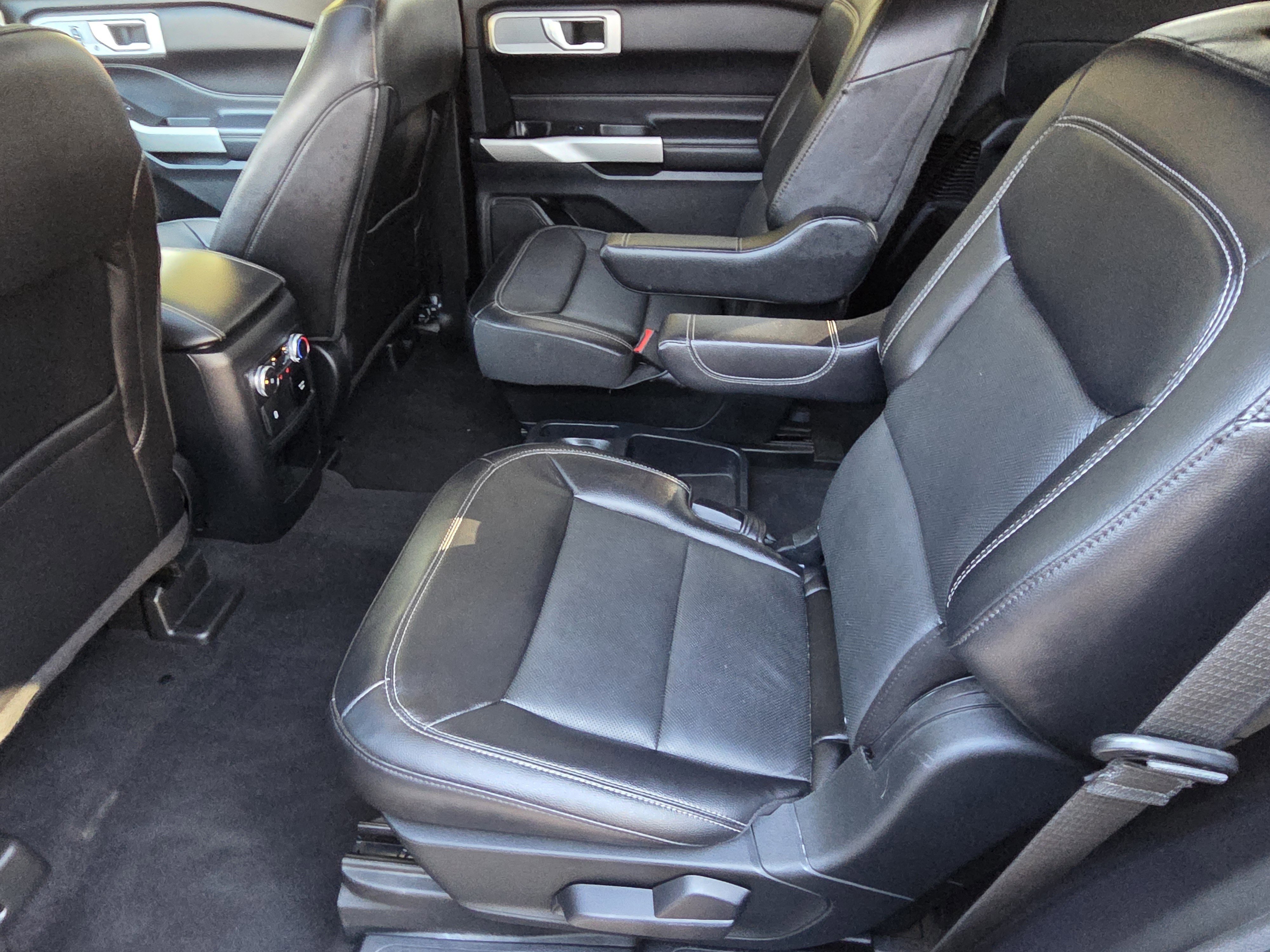 Certified 2021 Ford Explorer Limited w/ Equipment Group 301A image 11