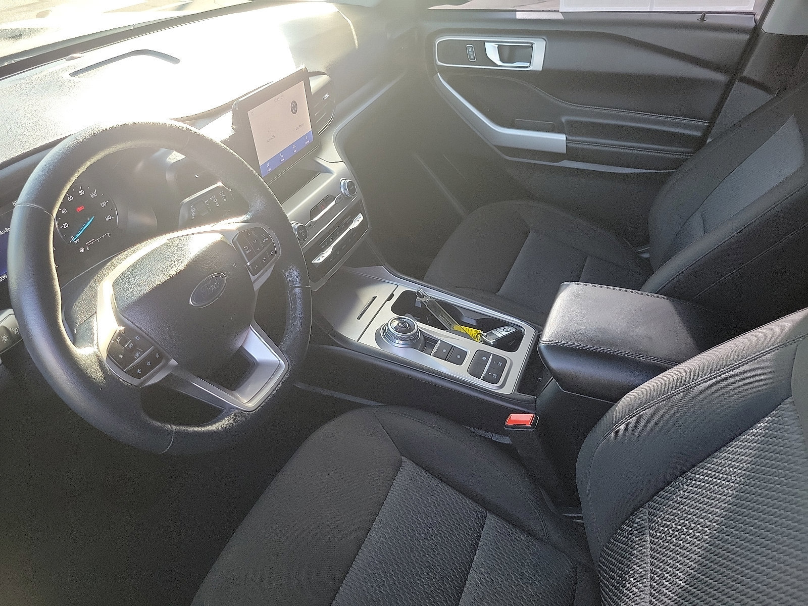 Certified 2022 Ford Explorer XLT image 4