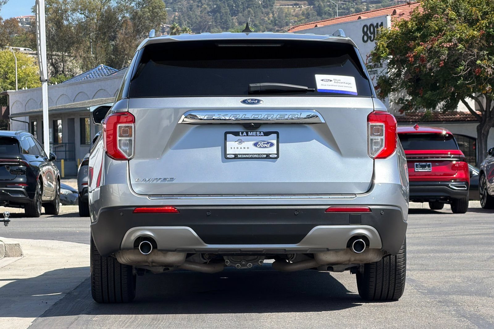 Certified 2023 Ford Explorer Limited RWD image 4