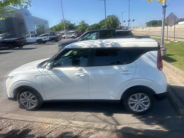 Used 2021 Kia Soul LX FWD image 9