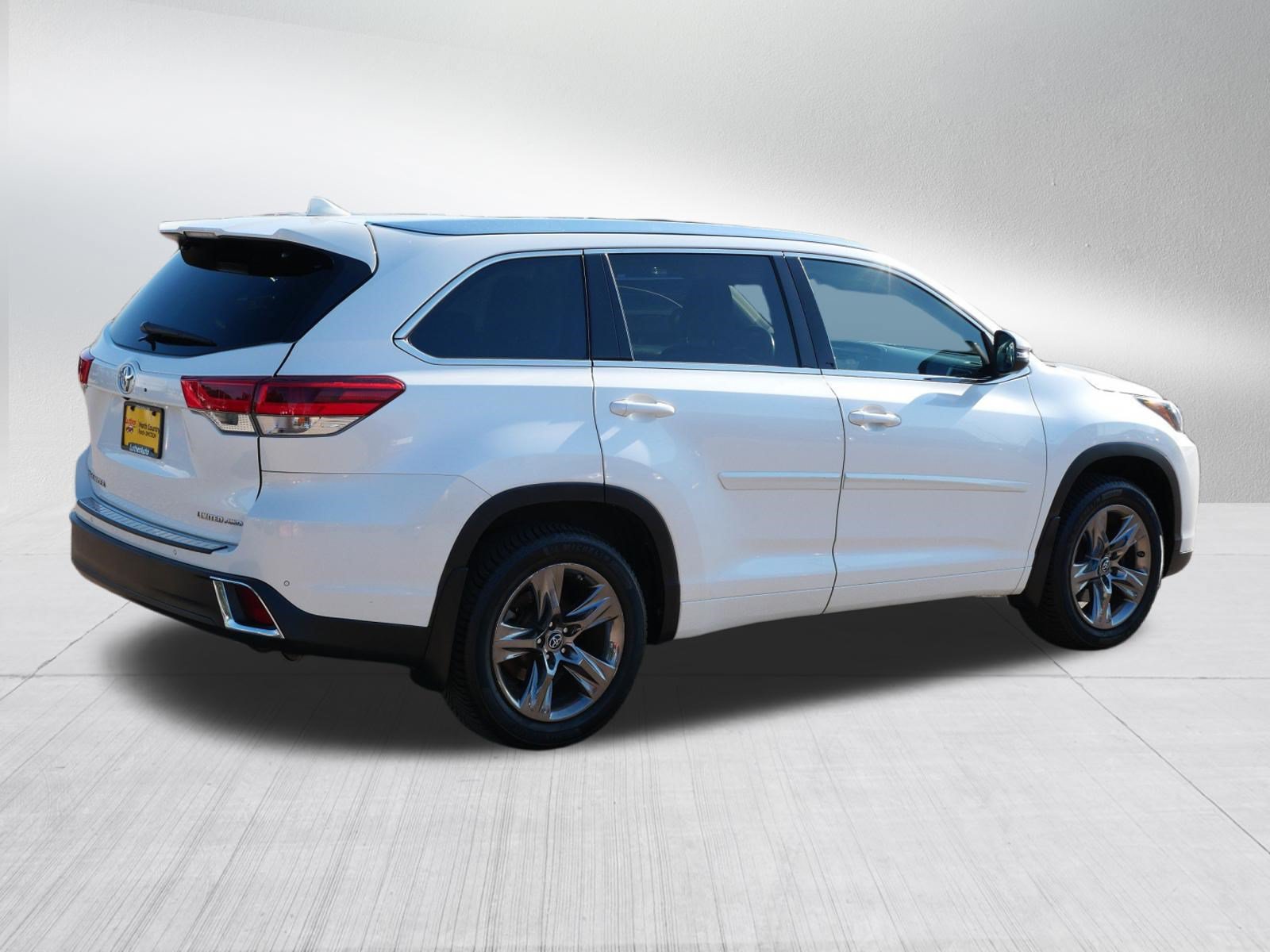 Used 2017 Toyota Highlander Limited Platinum w/ Protection Package #3 AWD/4WD image 7