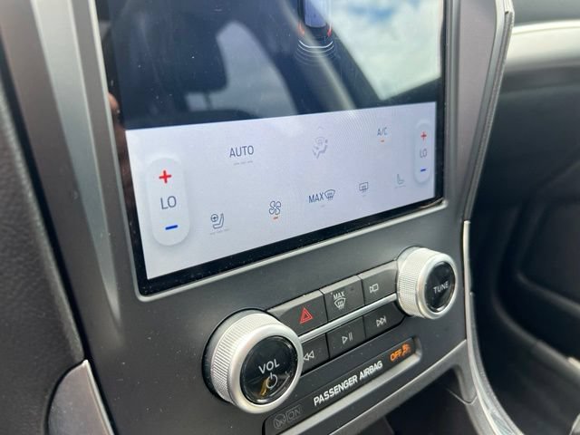 Certified 2023 Ford Edge Titanium w/ Class II Trailer Tow Package AWD/4WD image 15
