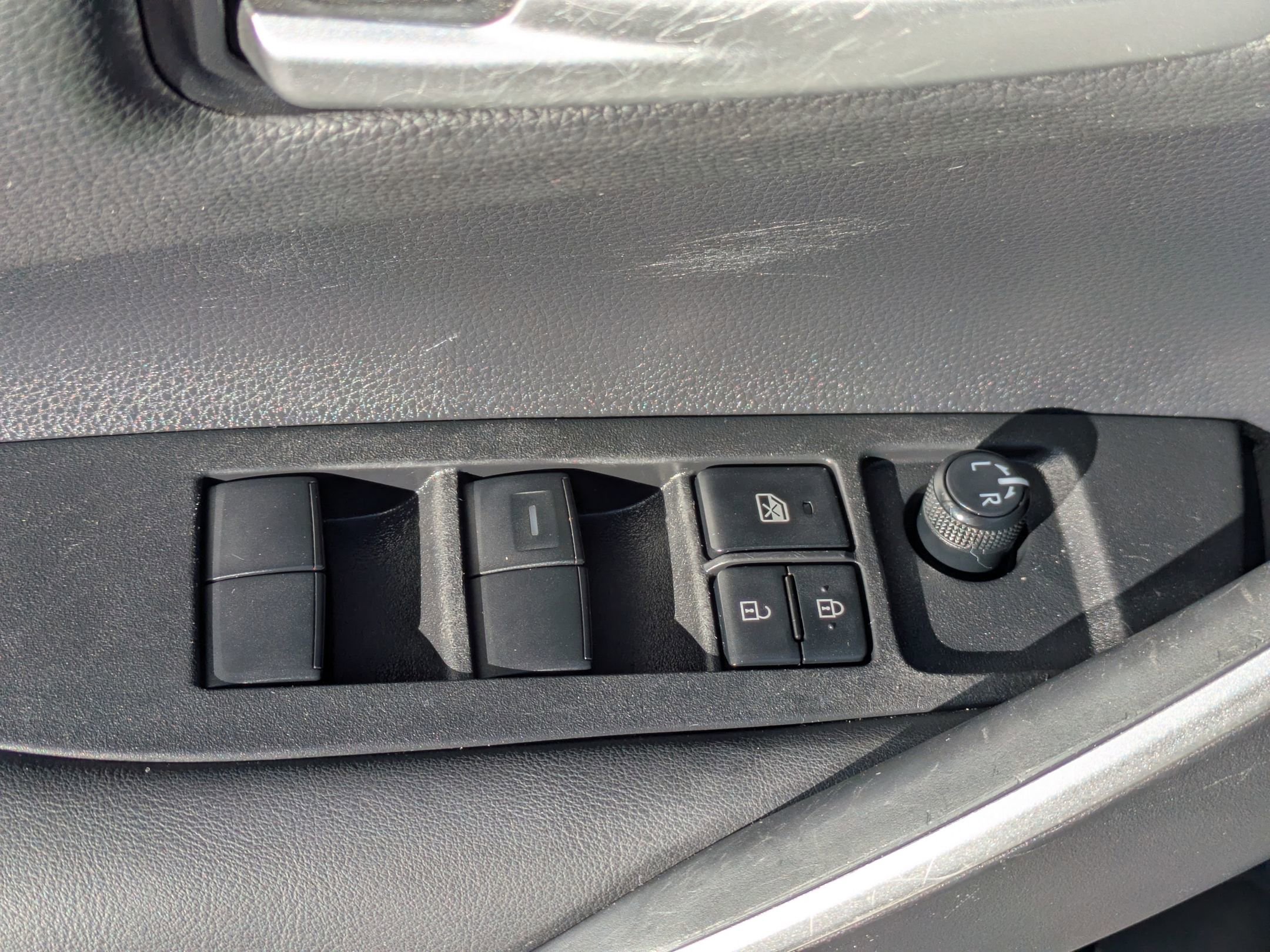 Used 2023 Toyota Corolla SE image 11