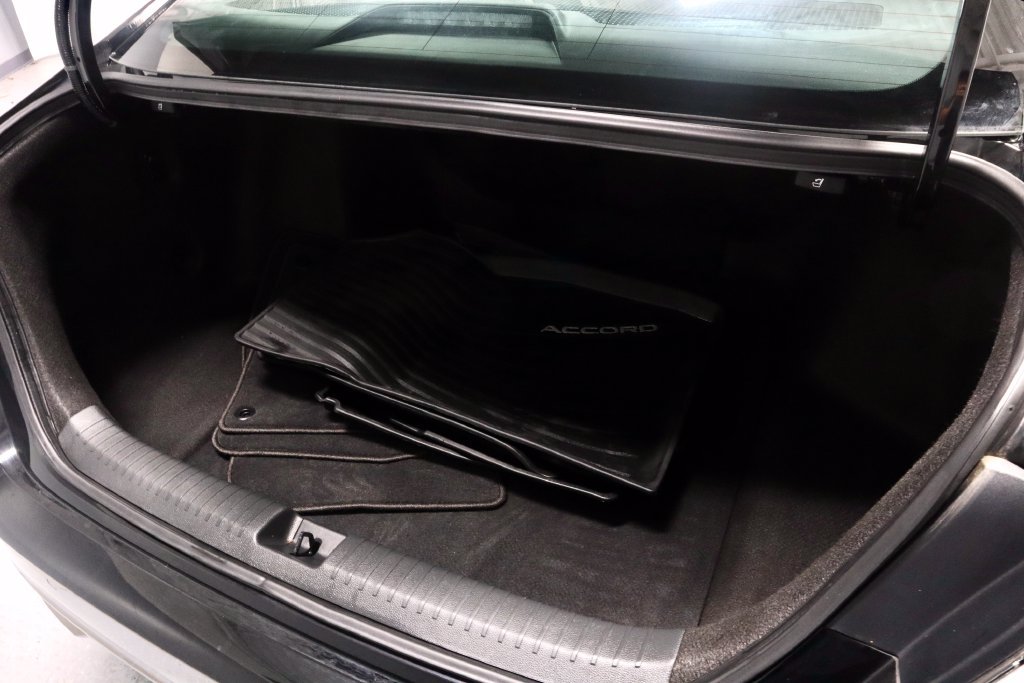 Used 2023 Honda Accord EX-L image 13