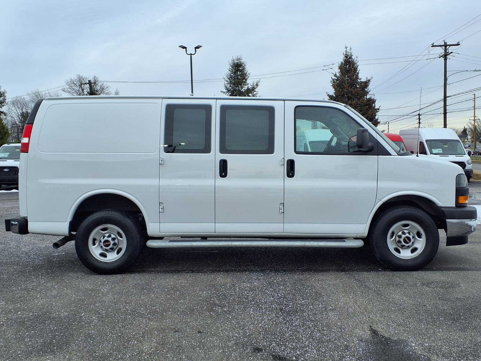 Used 2024 GMC Savana 2500 w/ Driver Convenience Package image 6