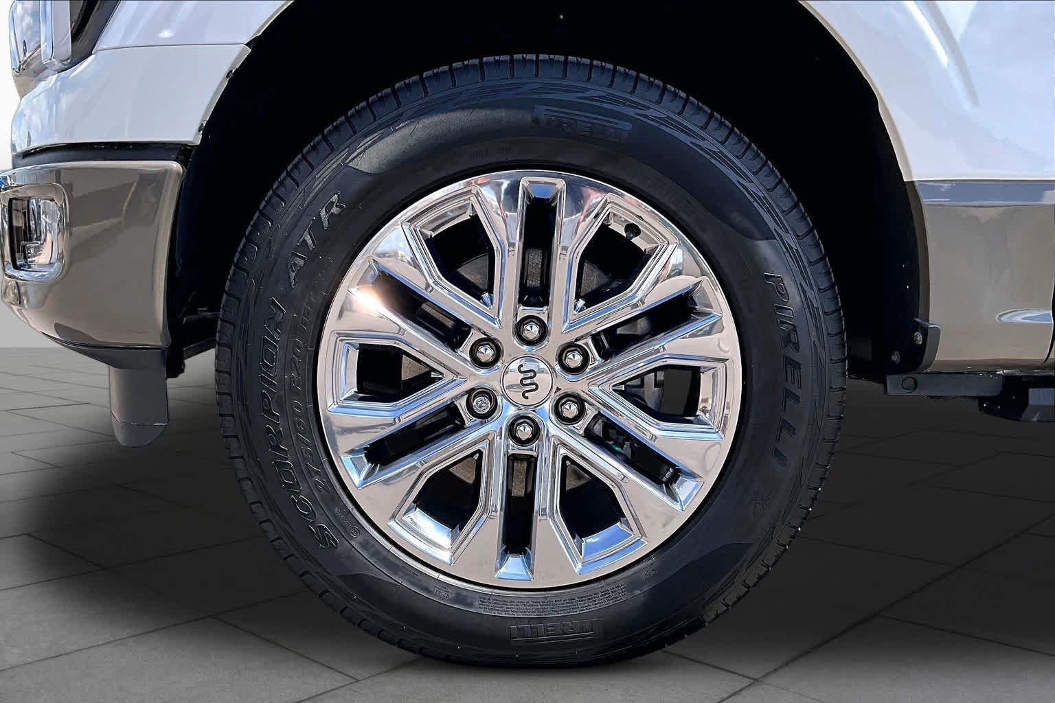 Certified 2025 Ford F150 King Ranch w/ FX4 Off-Road Package AWD/4WD image 20