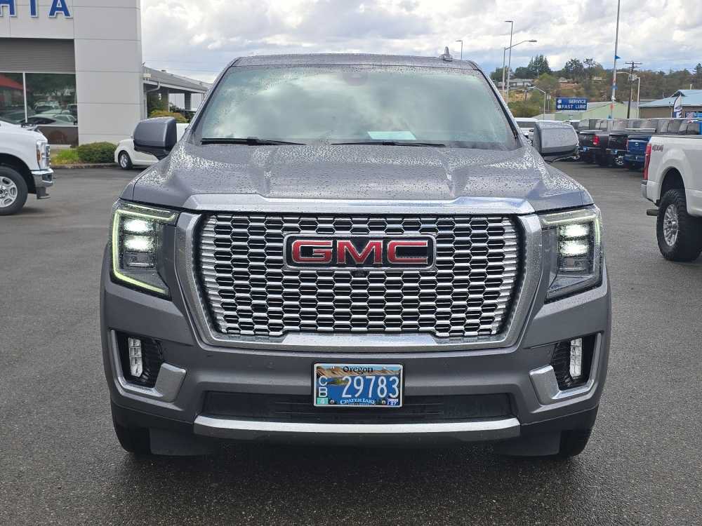 Used 2021 GMC Yukon Denali w/ Denali Premium Package AWD/4WD image 5