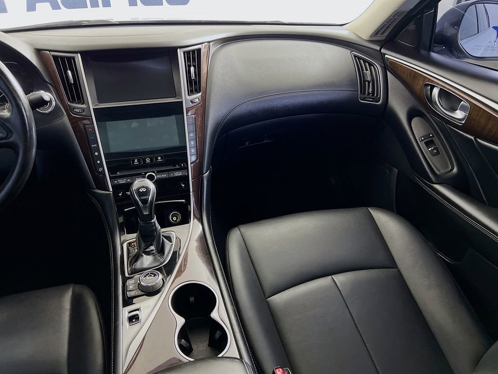 Used 2019 INFINITI Q50 Luxe w/ Essential Package (3.0T Luxe) AWD/4WD image 28