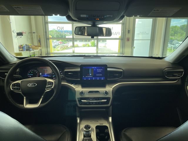 Certified 2023 Ford Explorer XLT w/ Equipment Group 202A AWD/4WD image 28