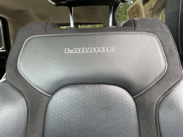 Used 2019 RAM 1500 Laramie AWD/4WD image 11