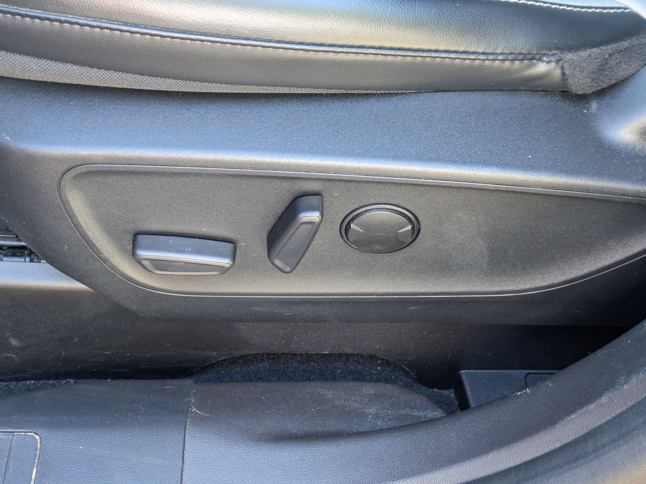 Certified 2024 Ford Escape SE FWD image 13