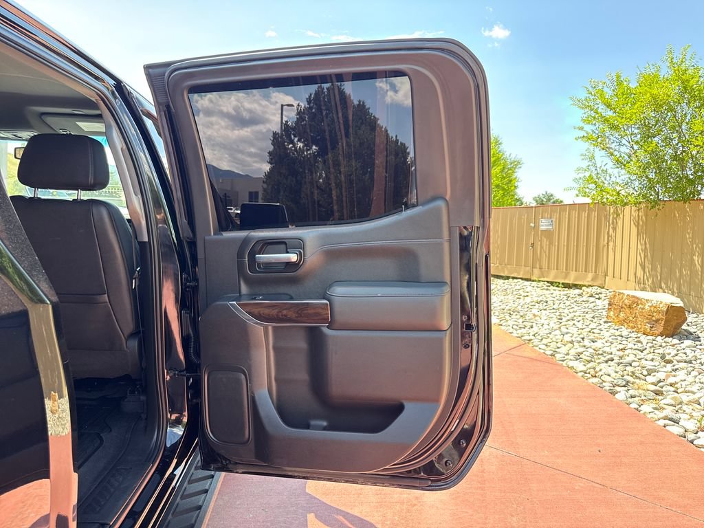 Used 2021 GMC Sierra 1500 SLT w/ SLT Premium Package AWD/4WD image 22