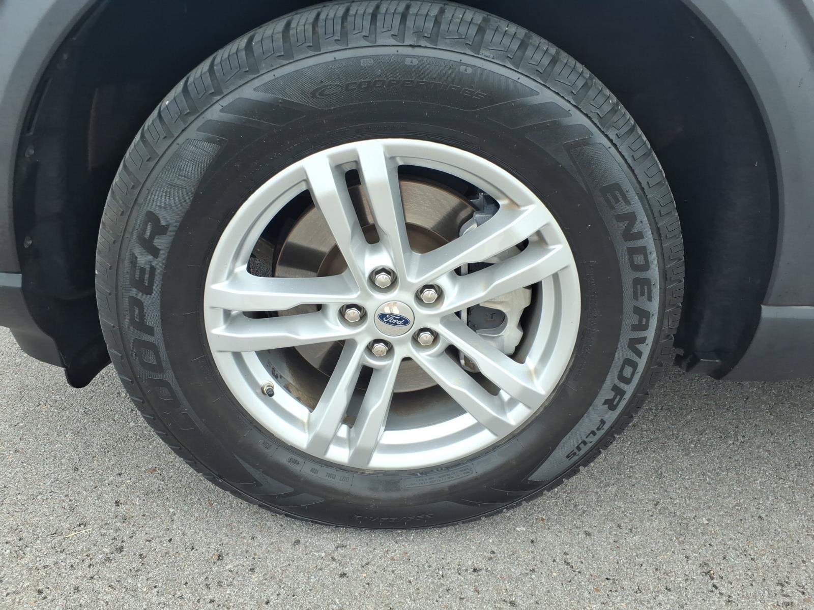 Certified 2020 Ford Explorer XLT RWD image 9