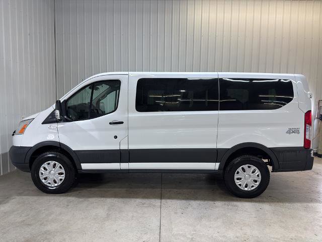 Certified 2017 Ford Transit 150 XLT RWD image 5