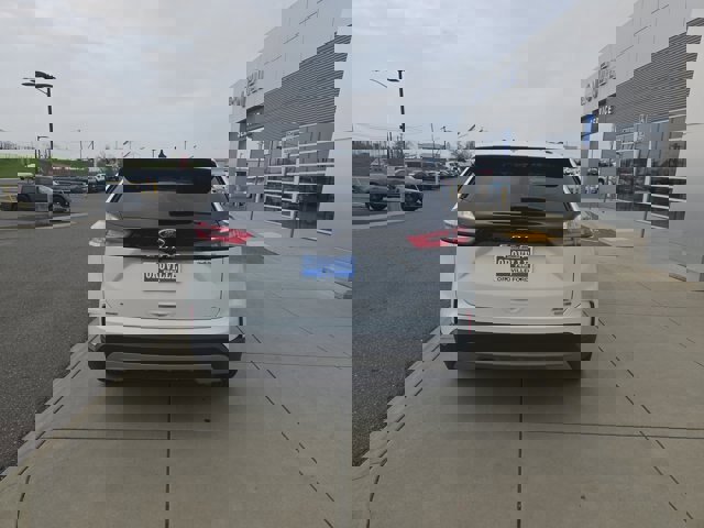 Certified 2024 Ford Edge SEL image 4