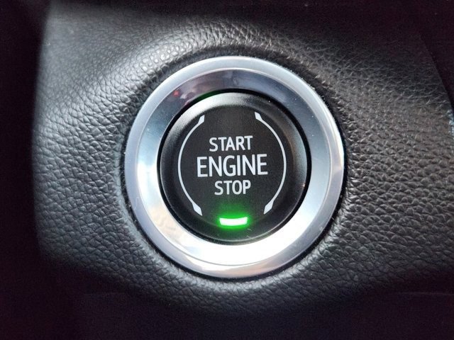 Used 2023 Buick Envision Essence image 19