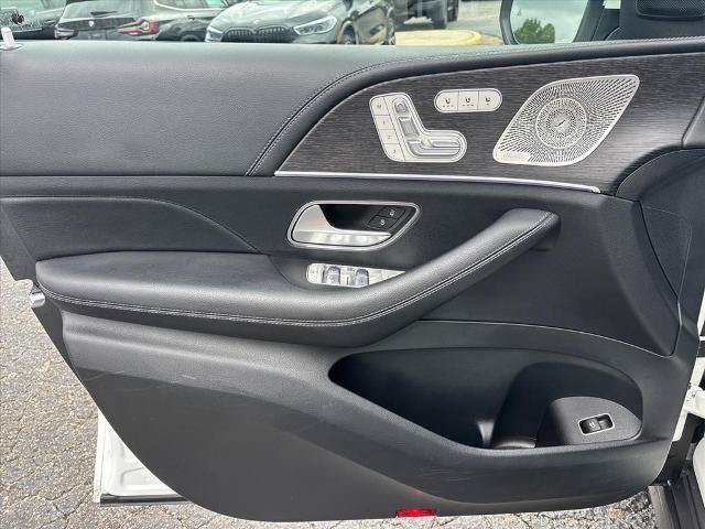Used 2026 Mercedes-Benz GLS 450 4MATIC image 25