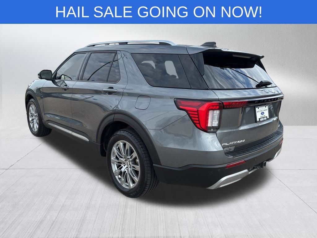 Certified 2025 Ford Explorer Platinum image 6