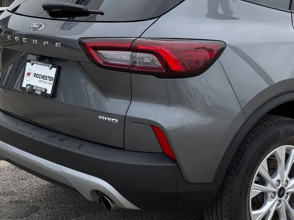Certified 2025 Ford Escape Active AWD/4WD image 47