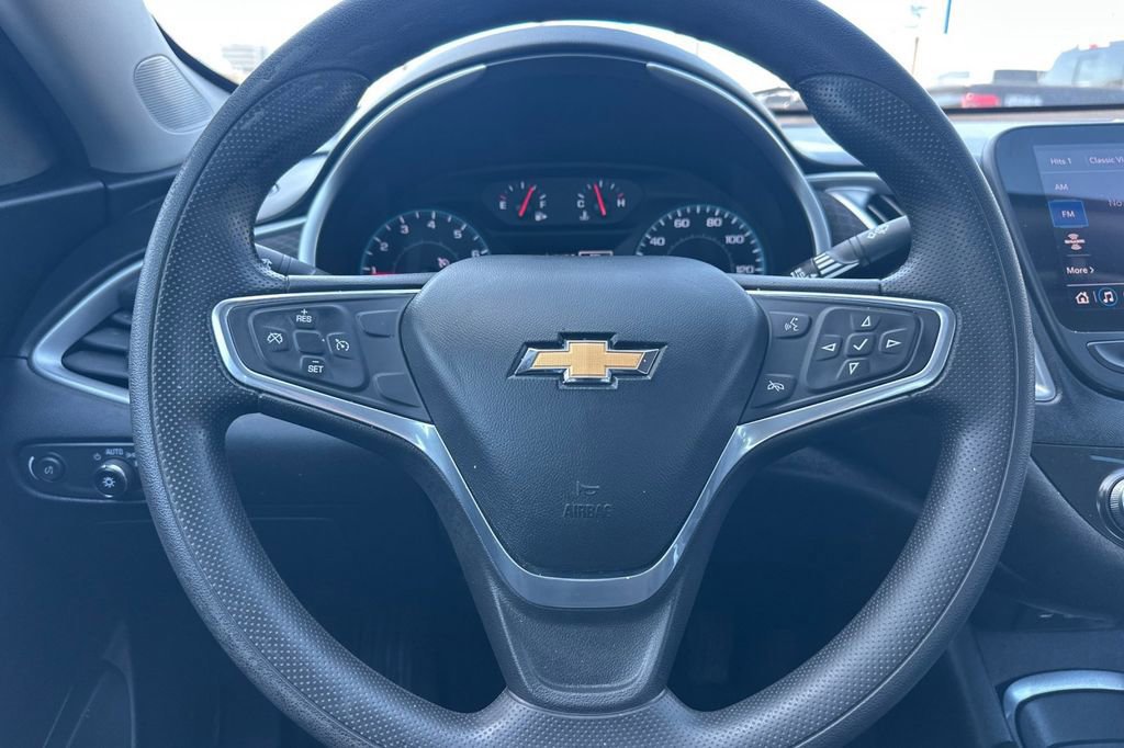 Used 2022 Chevrolet Malibu LT image 26