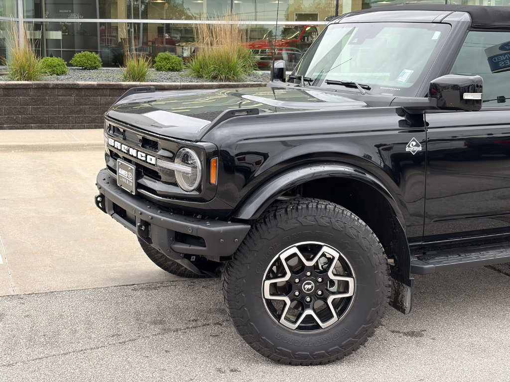 Certified 2021 Ford Bronco Outer Banks AWD/4WD image 2
