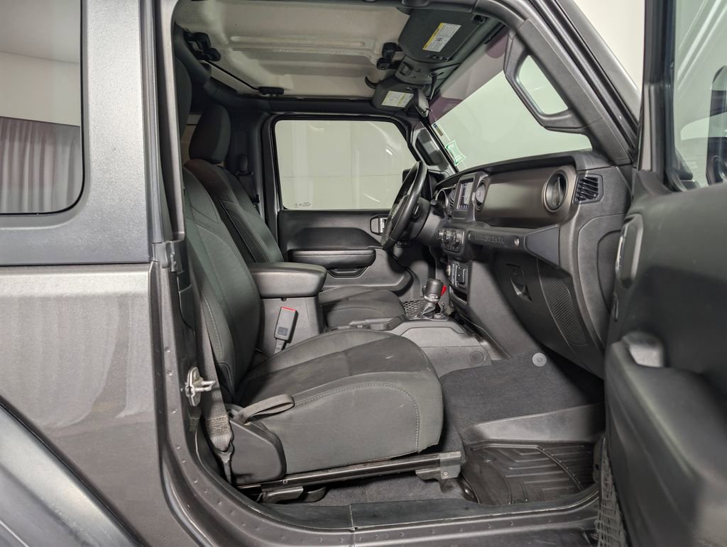 Used 2019 Jeep Wrangler Sport AWD/4WD image 11