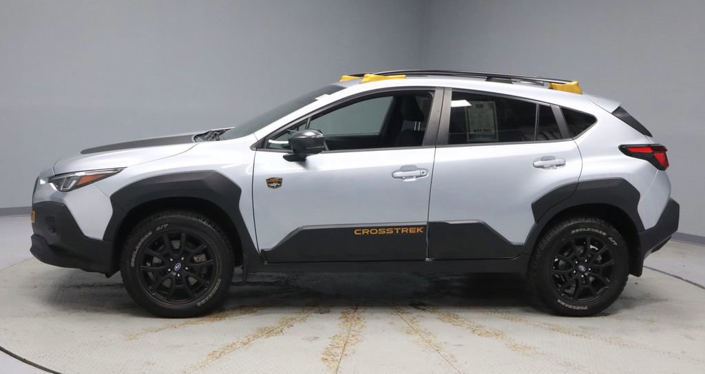 Used 2024 Subaru Crosstrek 2.5i Wilderness AWD/4WD image 2