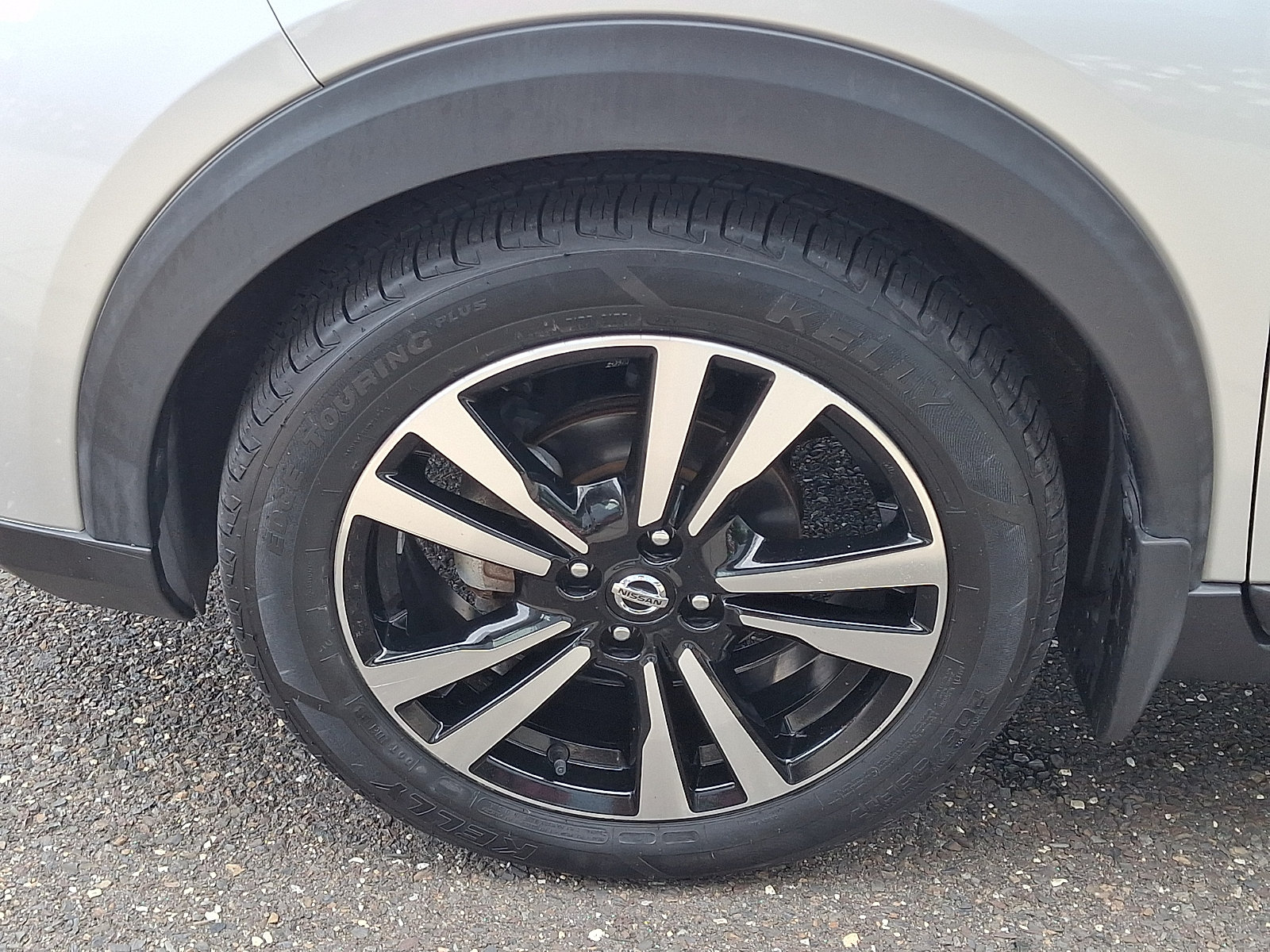 Used 2019 Nissan Kicks SR w/ SR Premium Package FWD image 10
