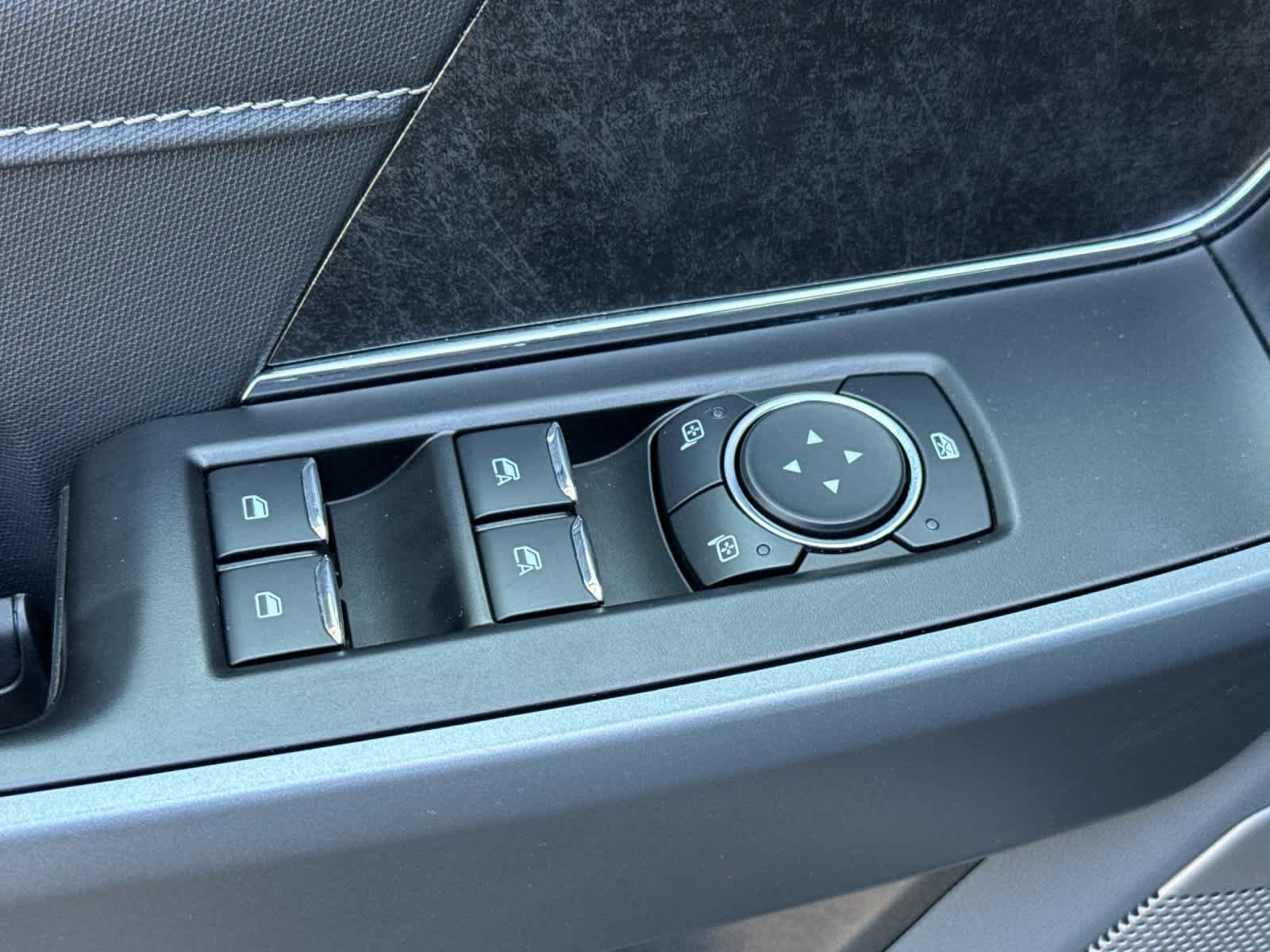 Certified 2025 Ford F150 Lightning Flash AWD/4WD image 13