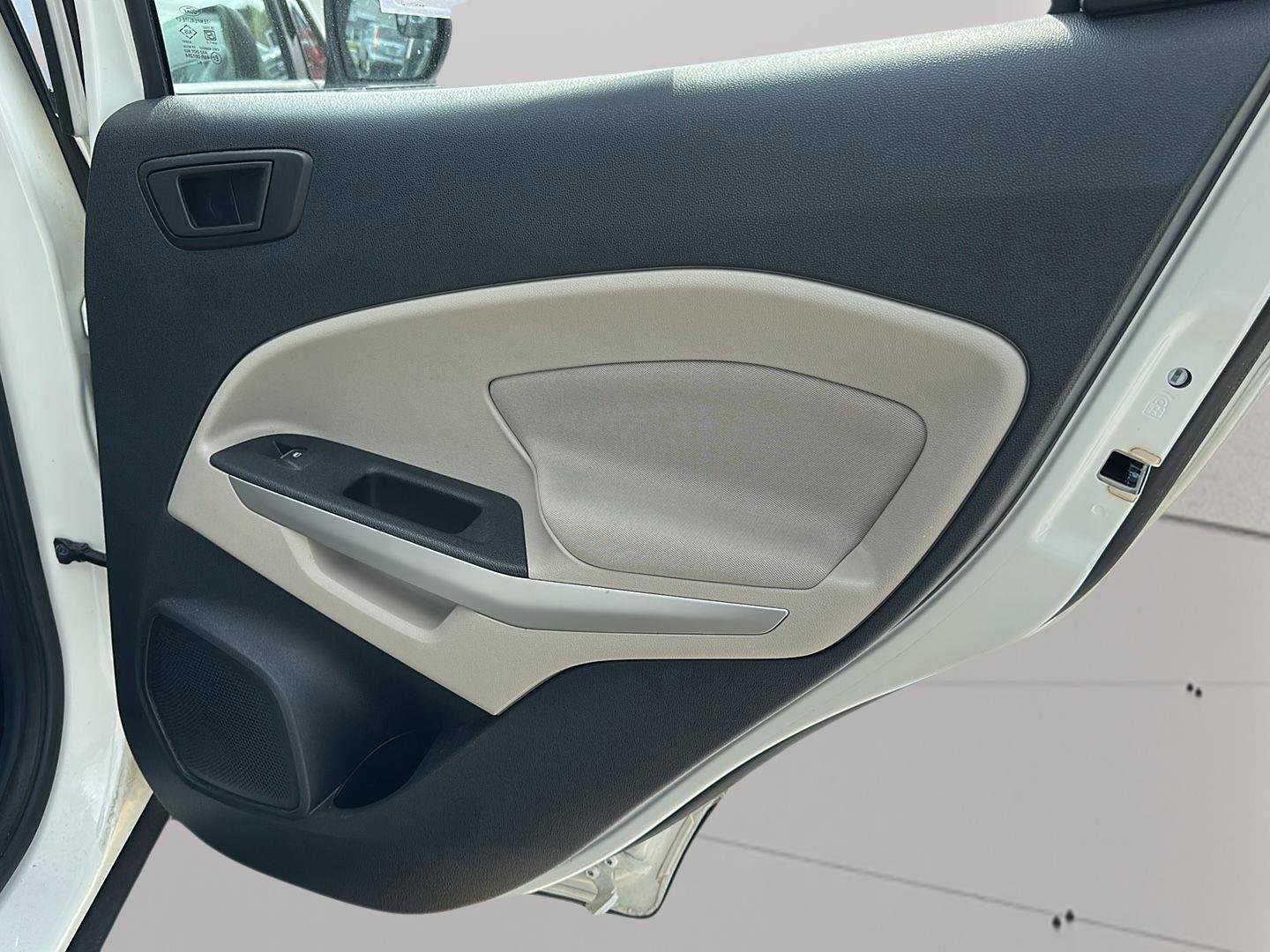 Certified 2019 Ford EcoSport S image 21