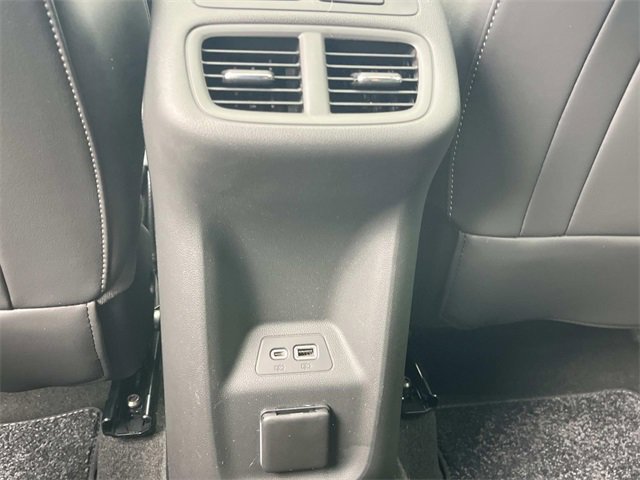 Used 2023 Buick Envision Avenir image 19