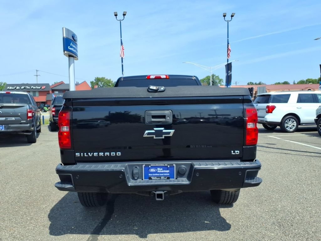 Used 2019 Chevrolet Silverado 1500 LT w/ All Star Edition AWD/4WD image 6