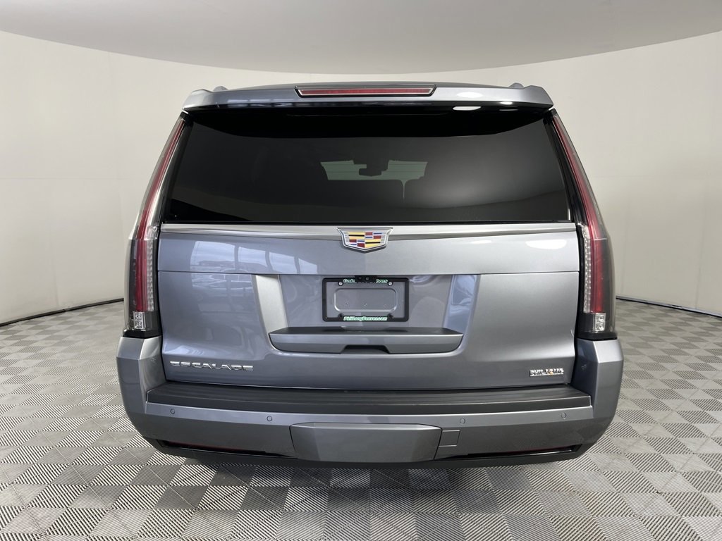 Used 2020 Cadillac Escalade Premium Luxury image 4