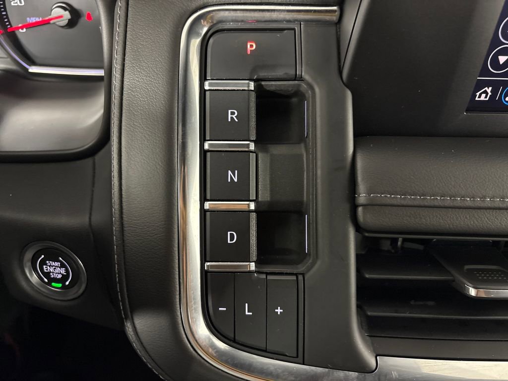 Used 2023 Chevrolet Suburban LS image 28