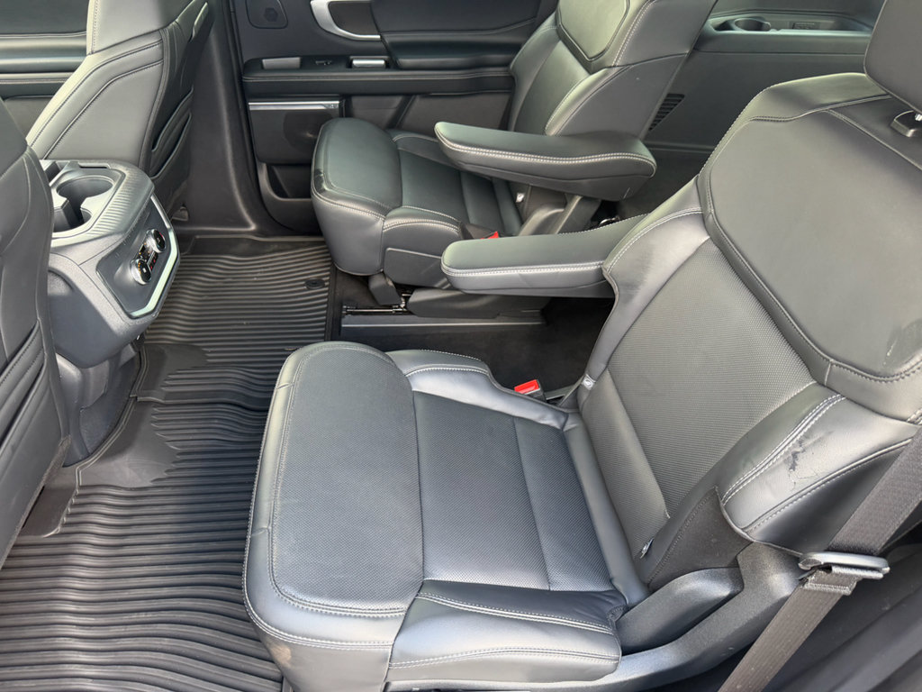 Certified 2025 Ford Expedition Platinum w/ Stealth Performance Package AWD/4WD image 25