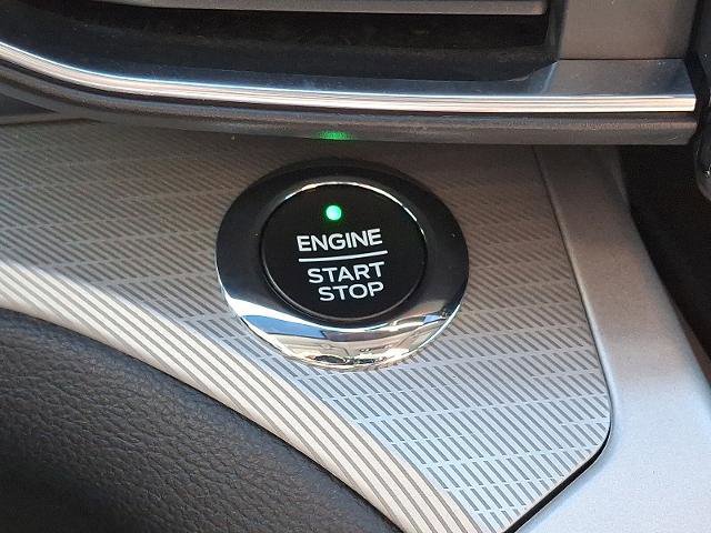 Certified 2021 Ford Explorer XLT w/ Equipment Group 202A image 24