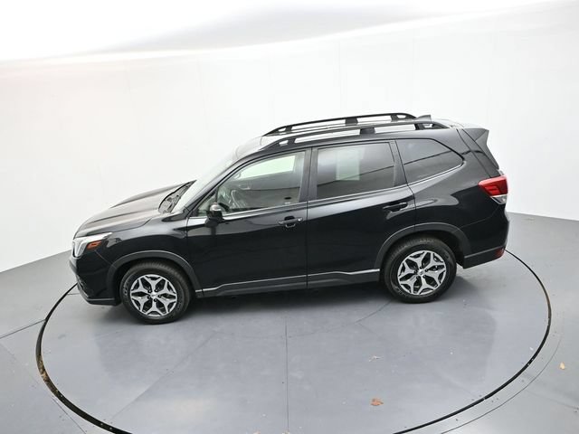 Used 2024 Subaru Forester Premium AWD/4WD image 27